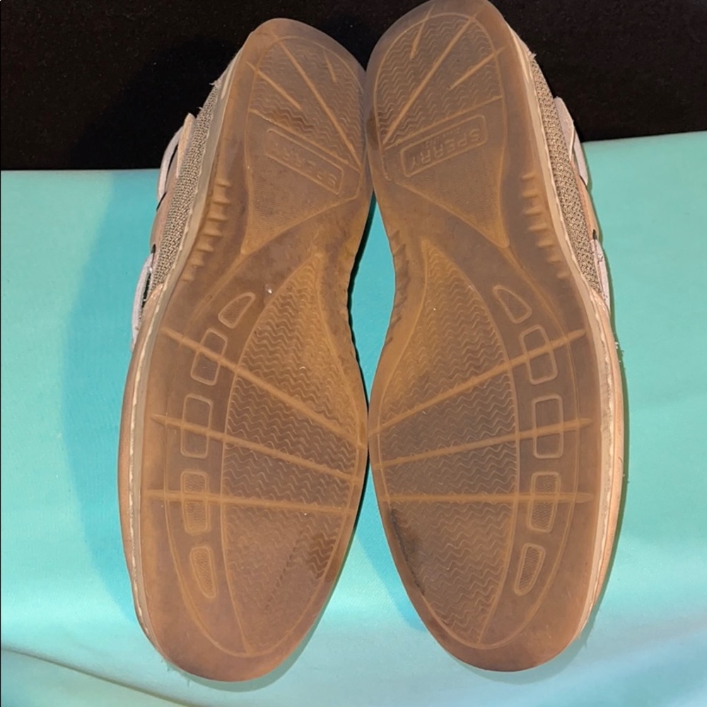 Women’s Sperrys - Picture 5 of 6